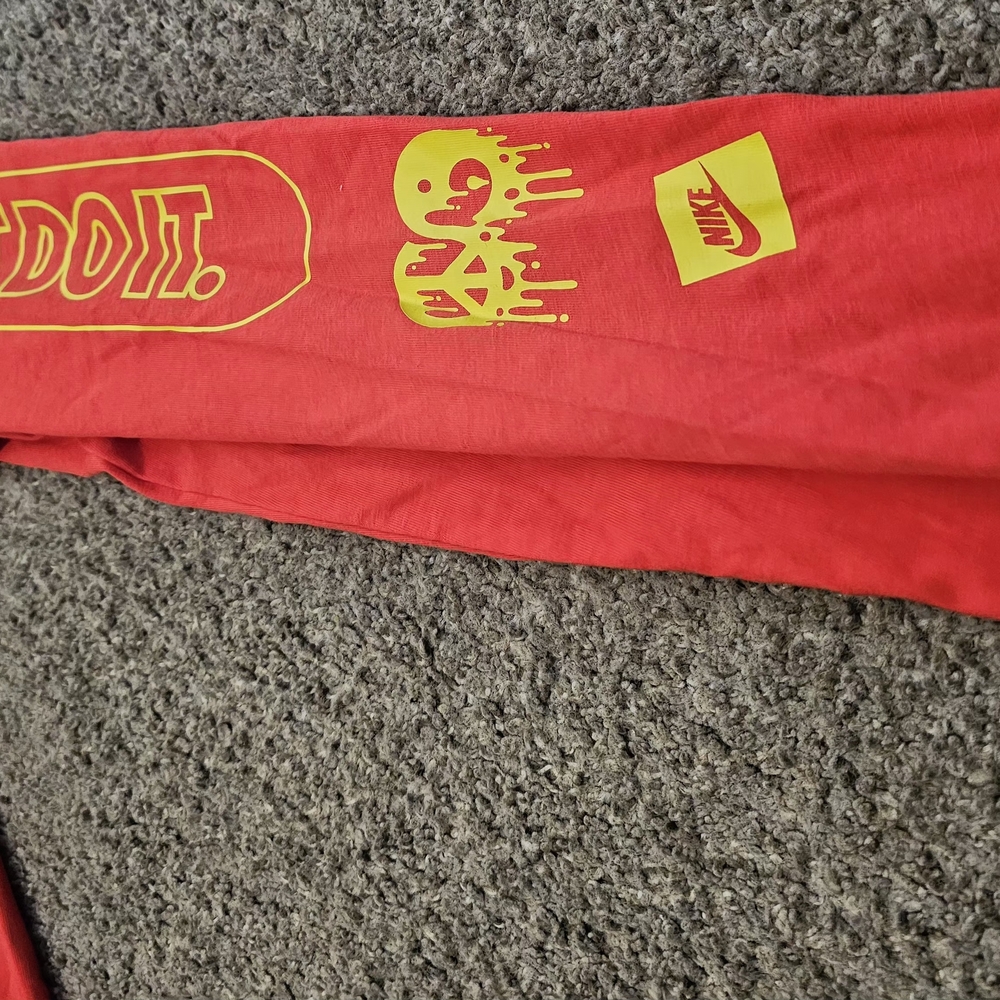 The Nike Tee Graphic - Picture 3 of 7